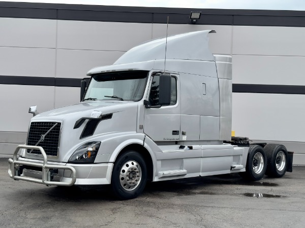 Used 2012 Volvo VNL Sleeper - Volvo D13 Power- Automatic - Raised Roof Sleeper for sale $35,800 at Midwest Truck Group in West Chicago IL