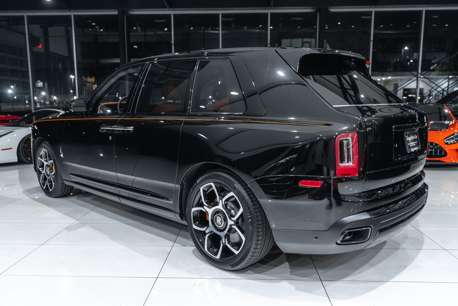 Reveal 2020 RollsRoyce Cullinan Black Badge  CAR