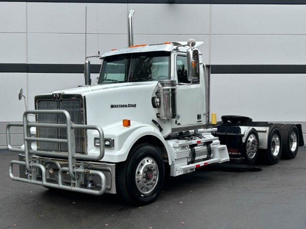 Used 2019 Western Star 4900FA 8x4 Tri/a Day Cab for sale $104,800 at Midwest Truck Group in West Chicago IL