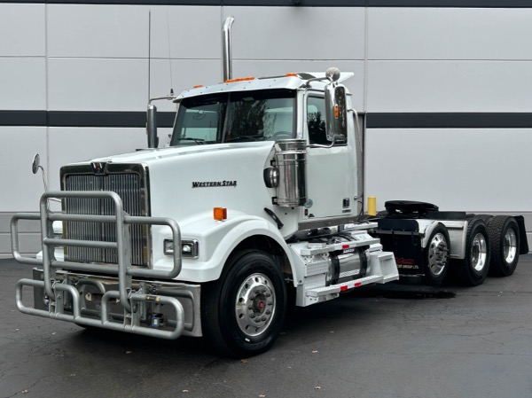 Used 2019 Western Star 4900FA 8x4 Tri/a Day Cab for sale $89,800 at Midwest Truck Group in West Chicago IL