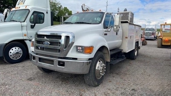 Used 2006 Ford Super Duty F-750 XL for sale Call for price at Midwest Truck Group in West Chicago IL