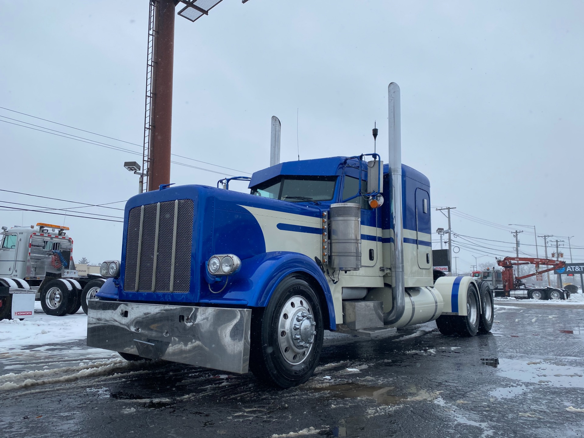 Used 2010 Peterbilt 389 For Sale (Sold) | Midwest Truck