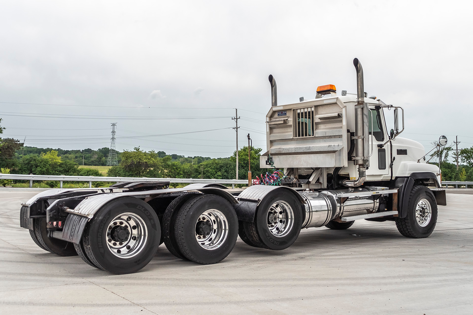 Used 2006 Mack CL733 Tri-Axle Day Cab - Cummins ISX 565 hp For