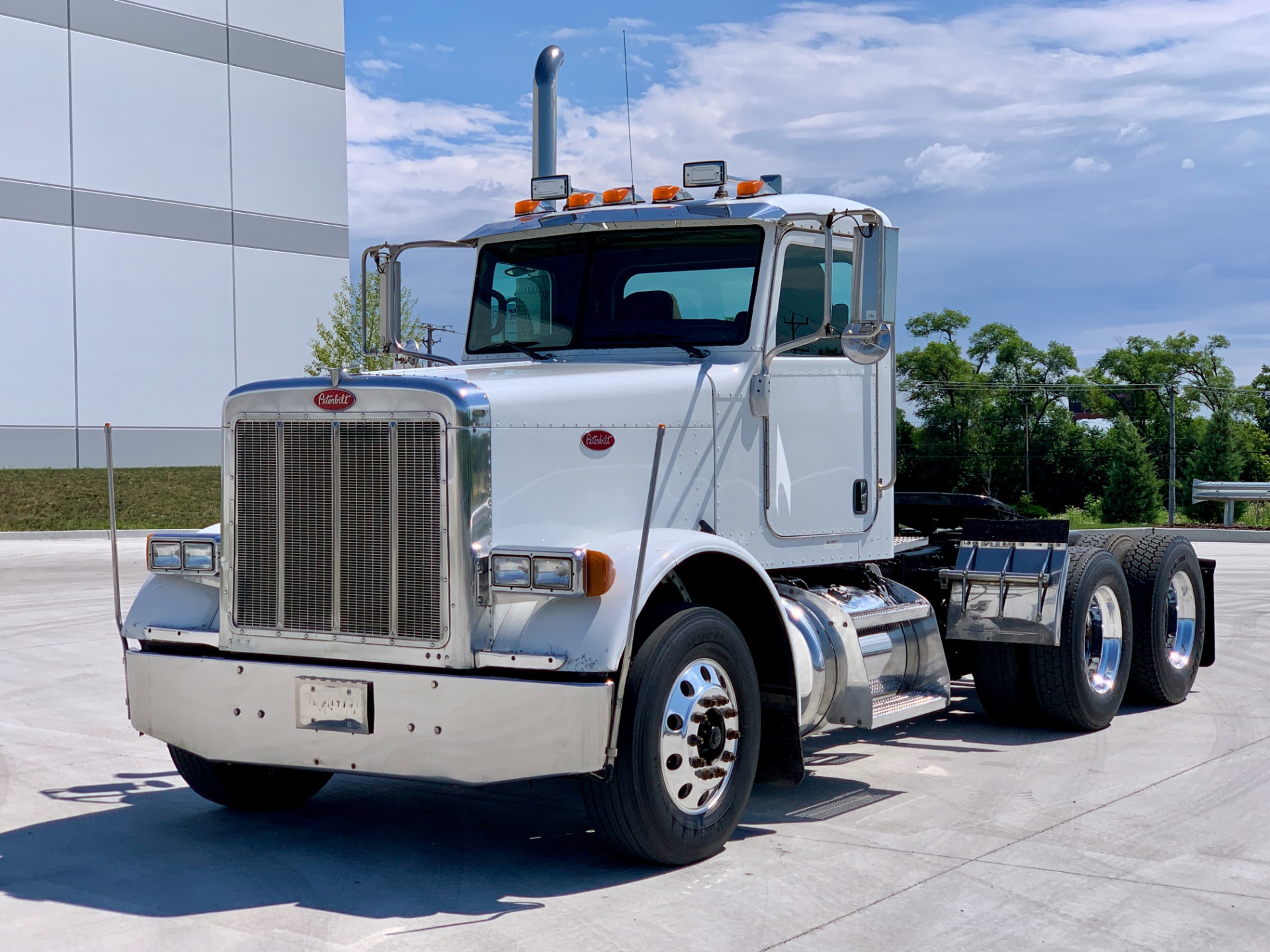 Used 2007 Peterbilt 379 Tandem Axle Day Cab Cummins ISX 10 Speed For Sale (Sold) Midwest