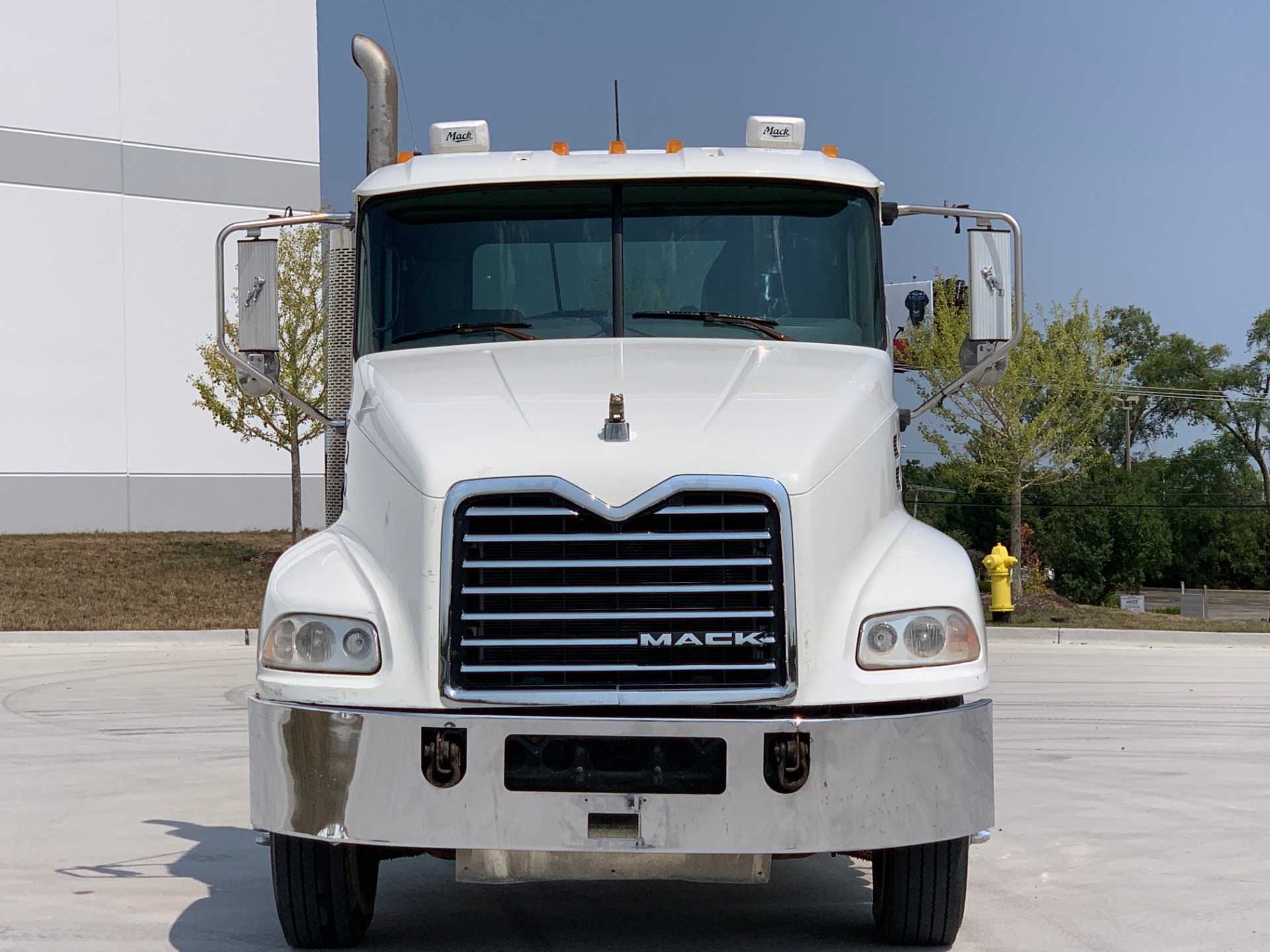 Used 2008 Mack CXU 613 Day Cab - Mack MP8 - 8 Speed - VERY