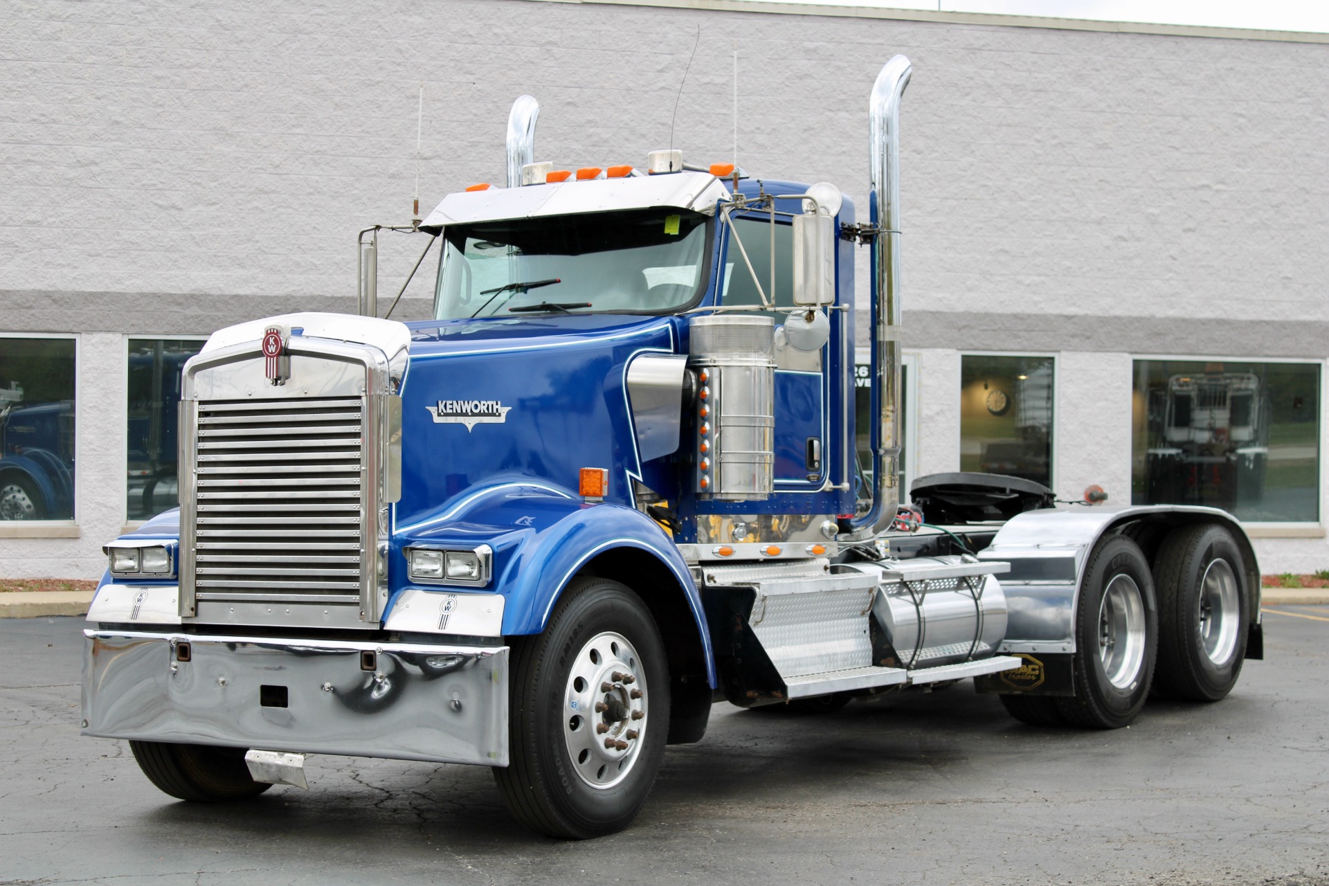 Used 2007 Kenworth W900 Day Cab Cummins ISX 565 HP Wet Kit Double Frame For Sale (Sold