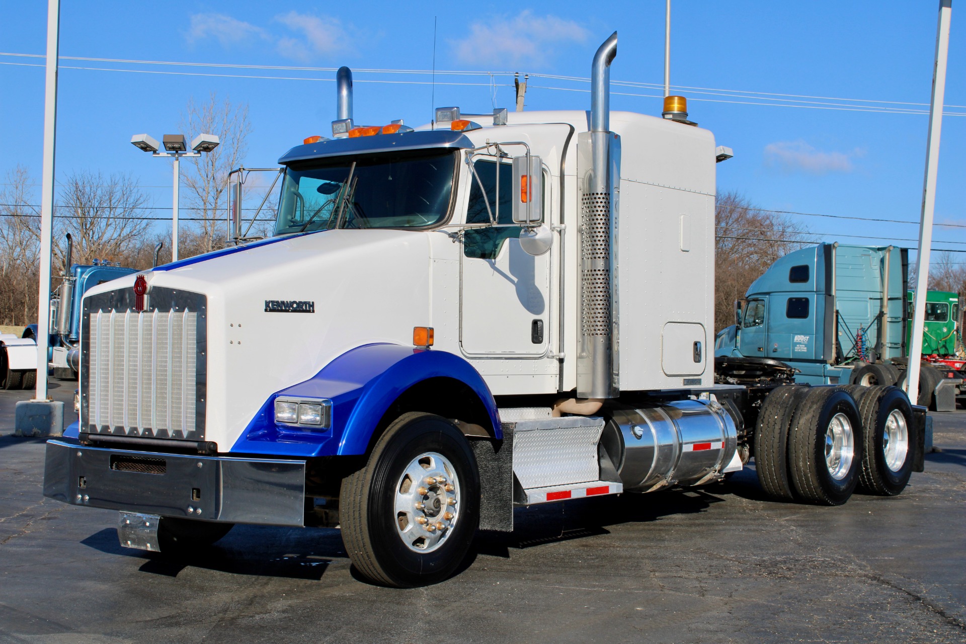 Used 2012 Kenworth T800 AeroCab Sleeper Cab Cummins ISX For Sale