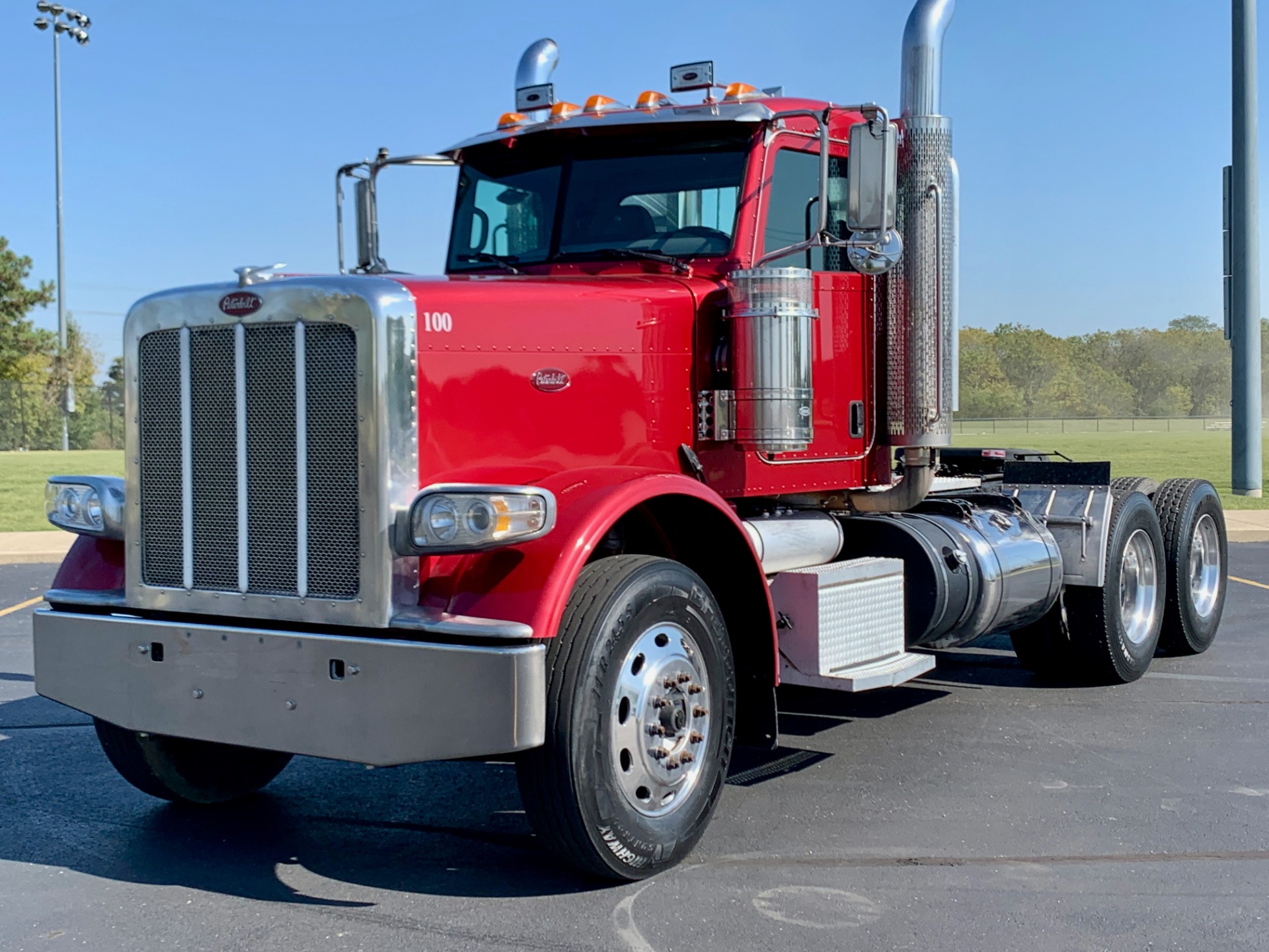 Used 2012 Peterbilt 388 Day Cab Cummins ISX15 485 HP 10 Speed